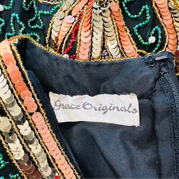 VINTAGE Grace Originals Silk Heavily Beaded & Sequined Formal Dress. Size Medium - Picture 9 of 15
